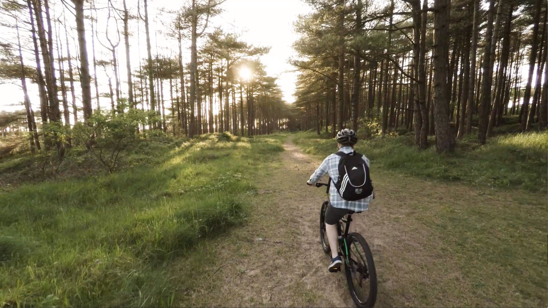 Cyclist in Pembrey