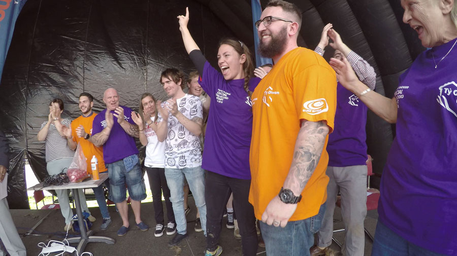 Guinness World Record head shave